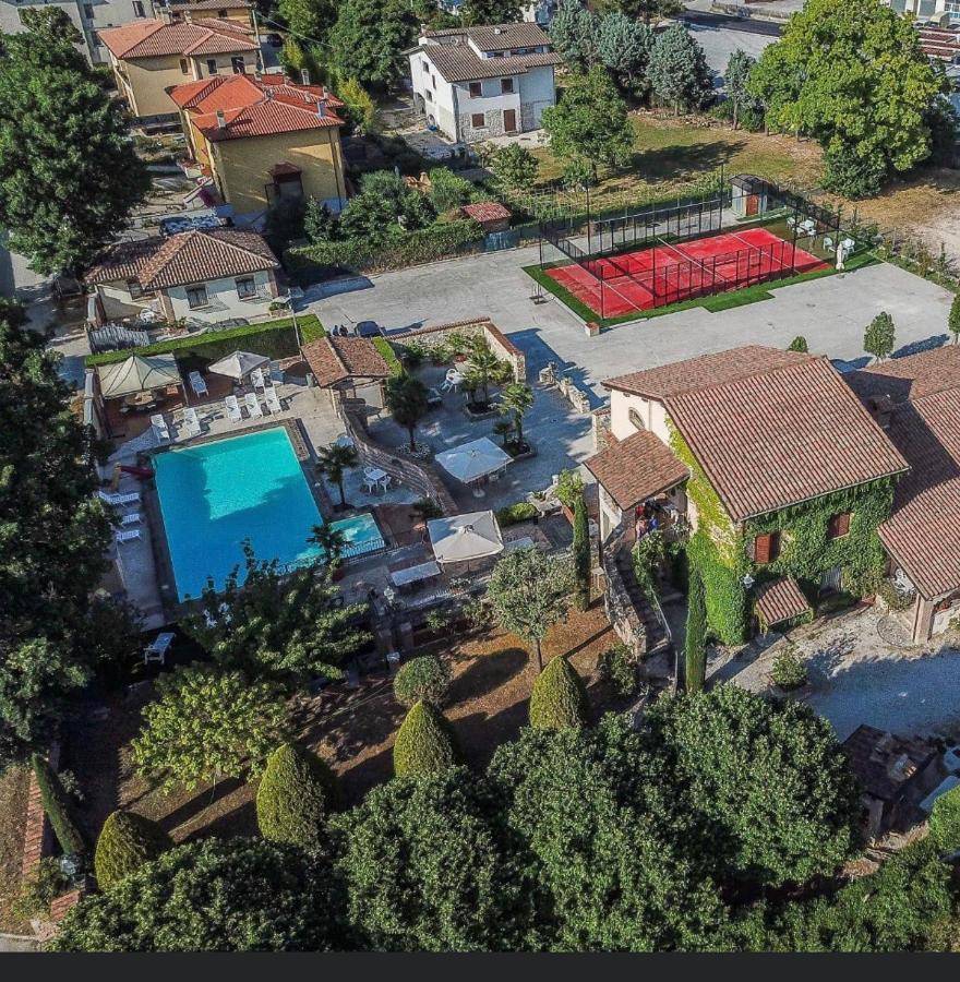 Вилла Residenza Le Querce Bilocale Fossato di Vico Экстерьер фото