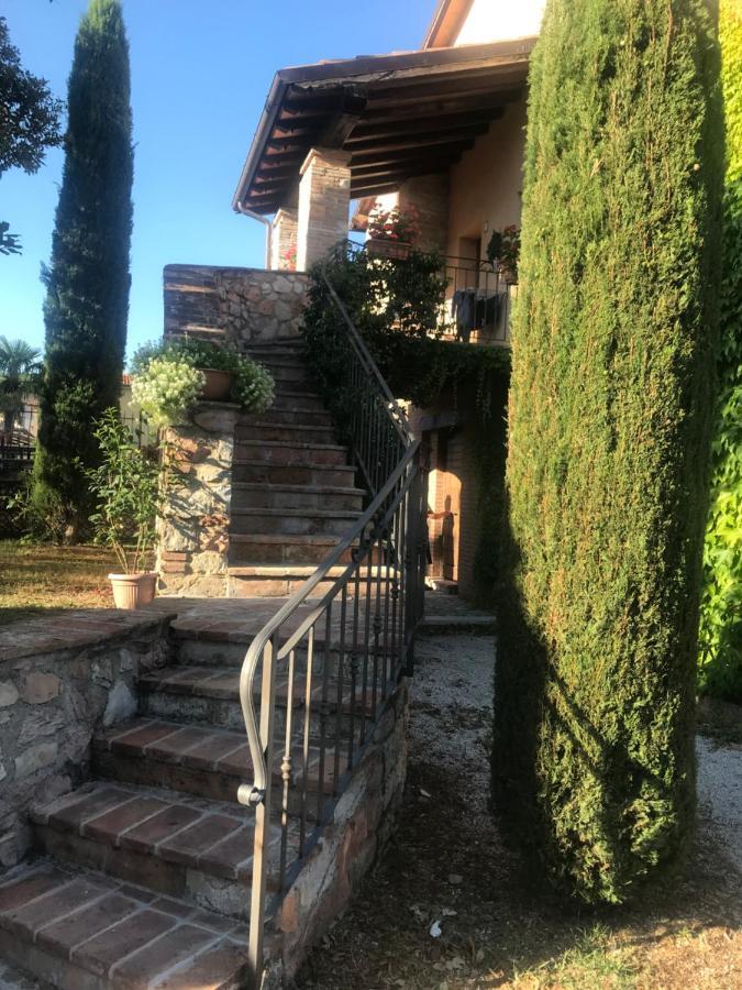 Вилла Residenza Le Querce Bilocale Fossato di Vico Экстерьер фото